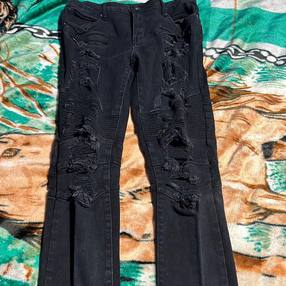 Black skinny ripped jeans